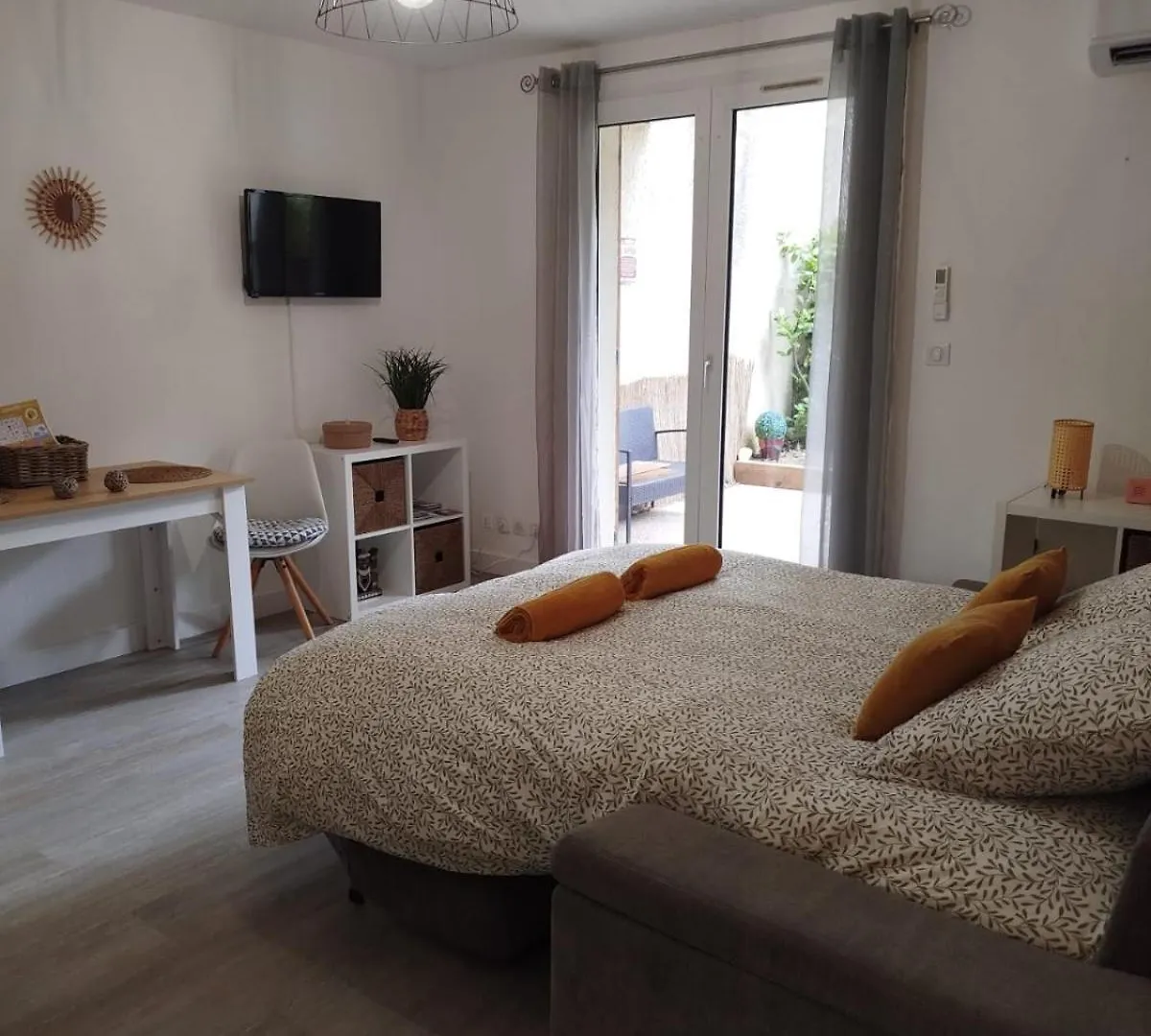 Elegant Studio Greoux Les Bains Greoux-les-Bains
